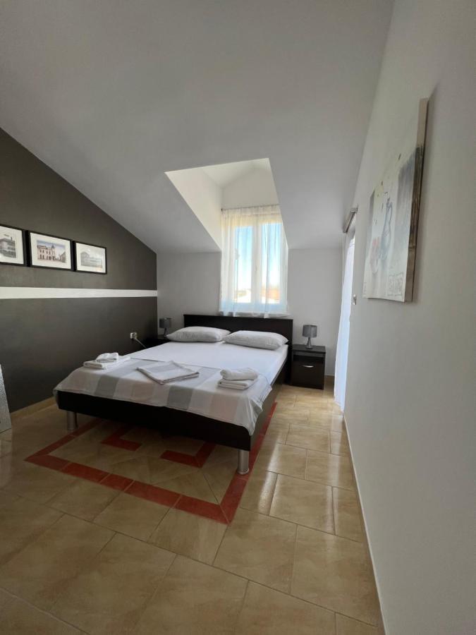 Apartmani M&L Medulin Exterior photo