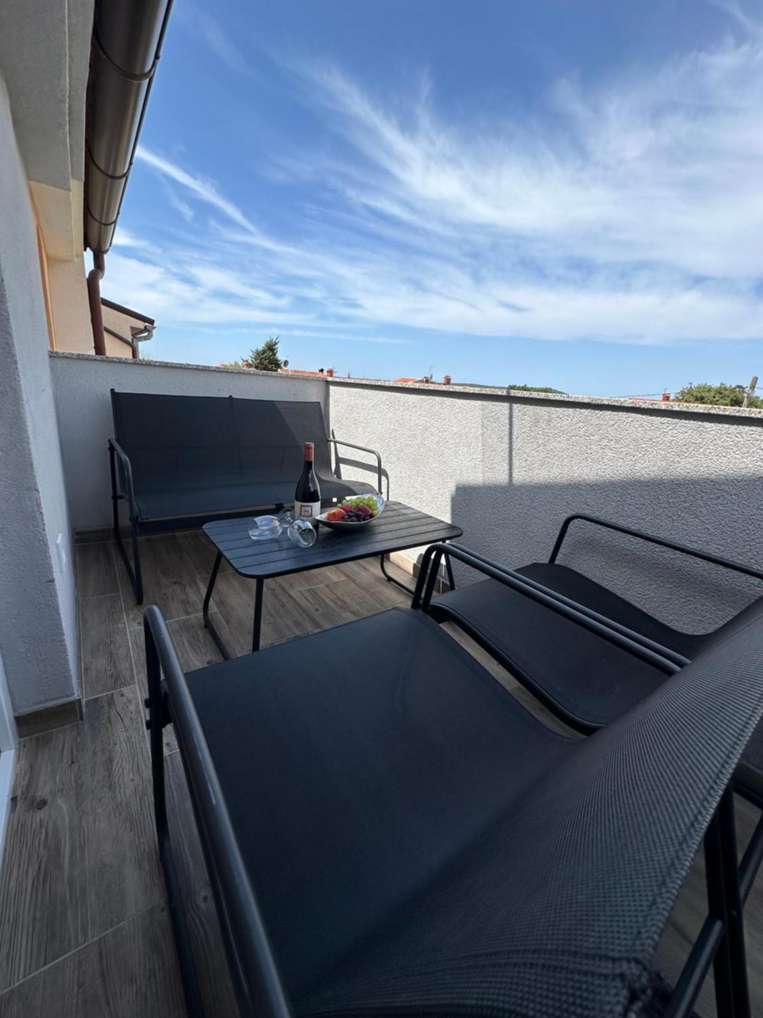 Apartmani M&L Medulin Exterior photo